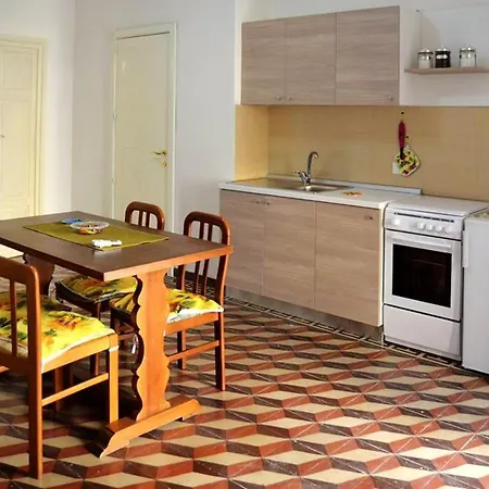 Chic In 70m² View Lägenhet